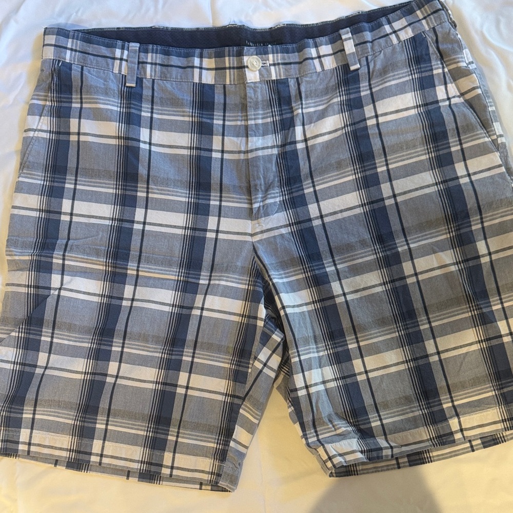 Van Heusen Navy and Gray Checkered Men's Shorts